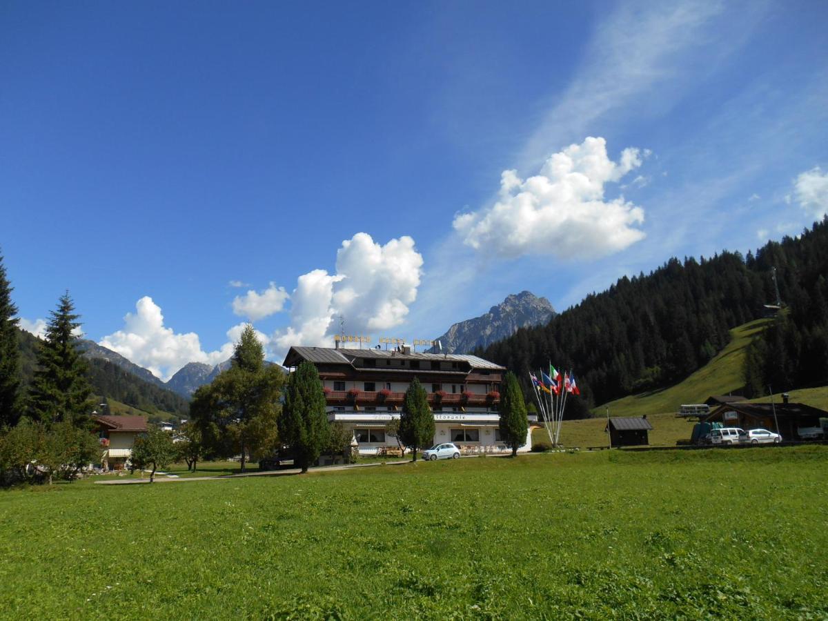 Monaco Sport Hotel Santo Stefano Di Cadore Kültér fotó